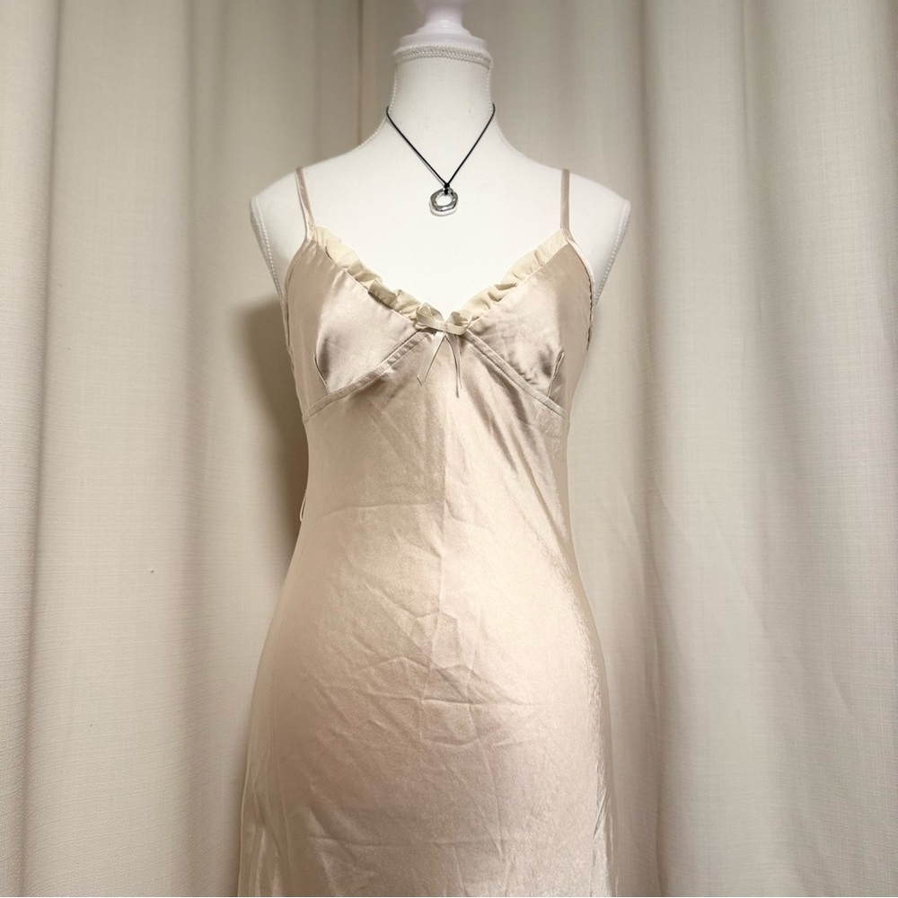 Motel Rocks Cream Maxi Dress - Picture 2 of 9